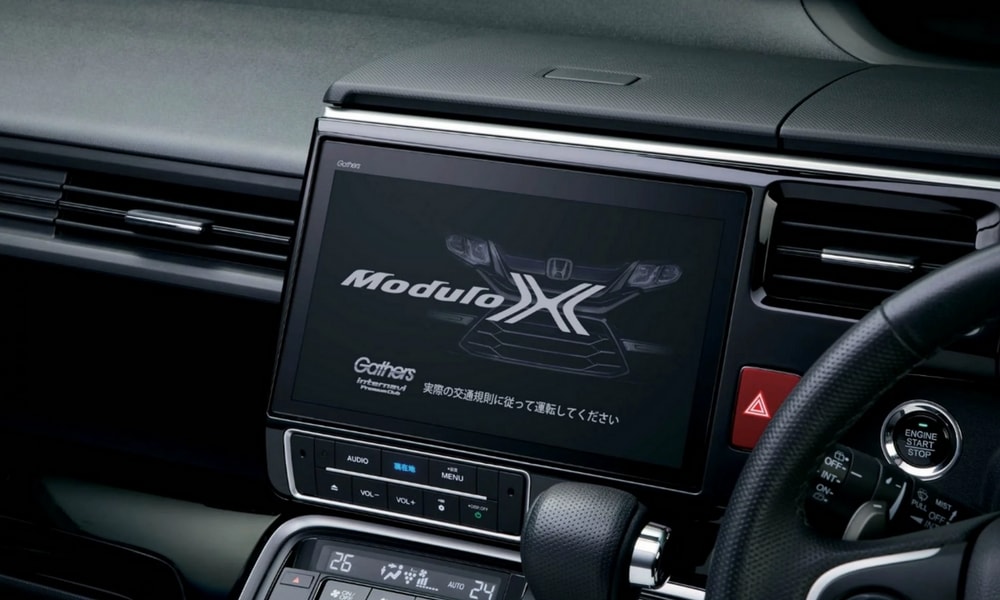 Honda Stepwgn Minivan Aracina Modulo X Paketle Susledi Ekran