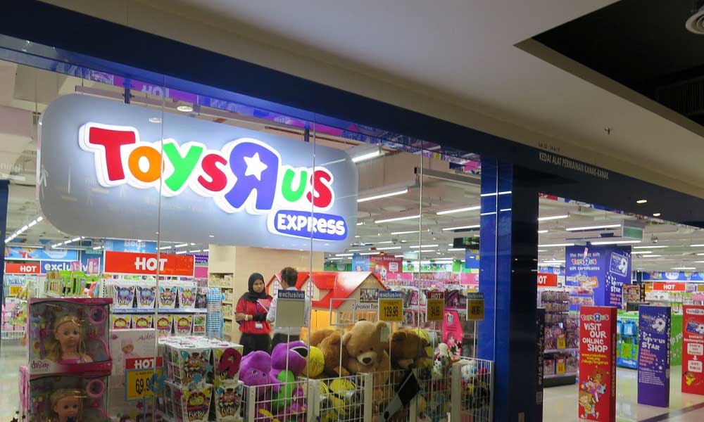 Gizemli Hayırsever ABD’de Mağaza Kapatan Toys R Us’tan 1 Milyon Dolarlık Oyuncak Aldı!