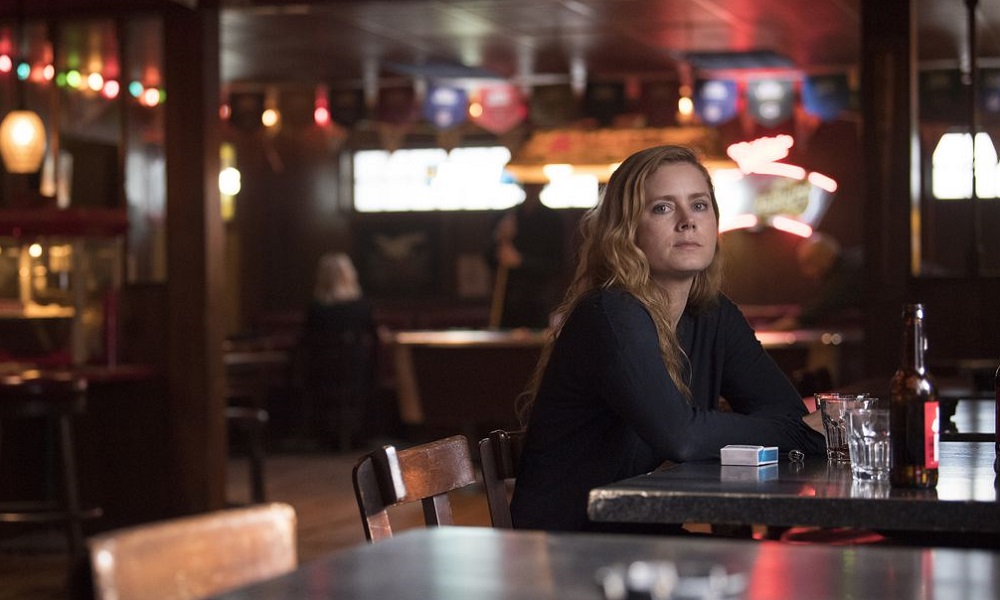 Sharp Objects Hassas İçerik Nedeniyle Uyarı 