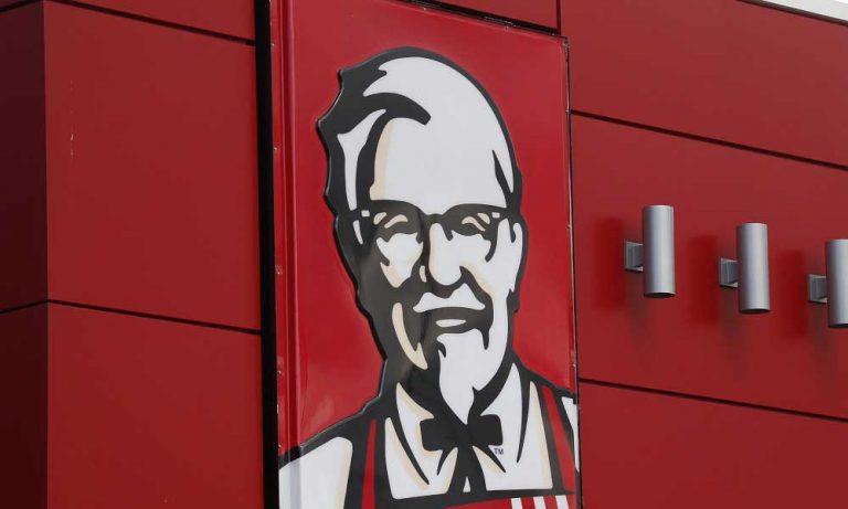 KFC’nin İkonik Kurucusu Hakkındaki Suçlamalar Torunlarını Ayağa Kaldırdı!