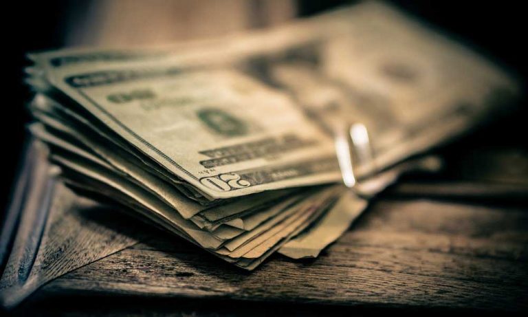 Müdahaleler ve Küresel Piyasalardaki Düşüş ile Dolar Kuru Geriliyor