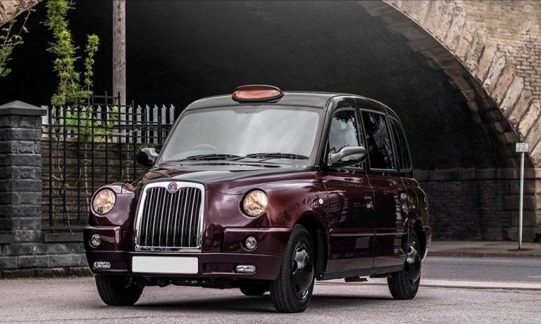 Kahn Design’ın İkonik London Taksi TX4’e Yaptığı Rolls Royce Yükseltmesi!