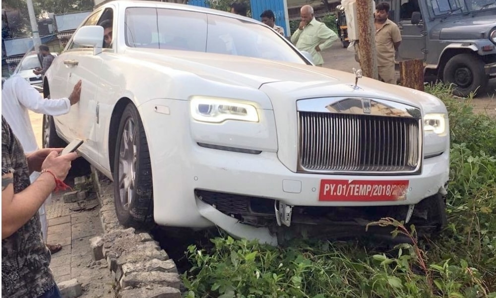 Rolls Royce Ghost Hindistan Kaza