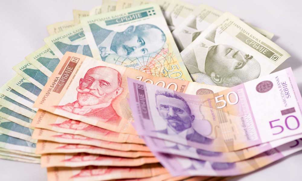 Ruble Kuru Yataya Yakın Seyrediyor Ruble Kuru Yataya Yakın Seyrediyor