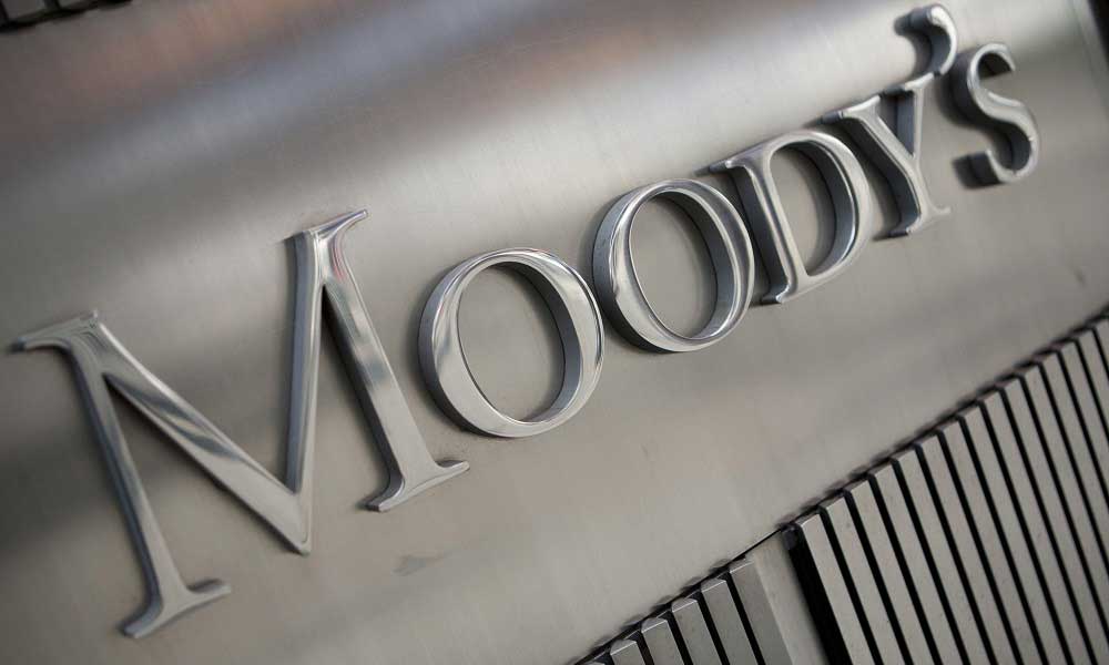 Moody's İtalya'nın Notunu İndirdi