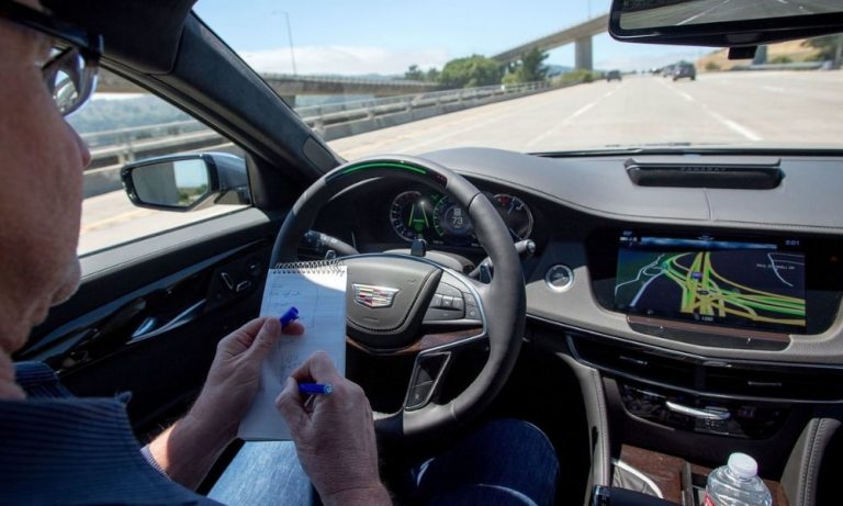 Otonom Sürüşte “Cadillac – Tesla” Kapışması Tüketici Raporlarıyla Sonuçlandı!