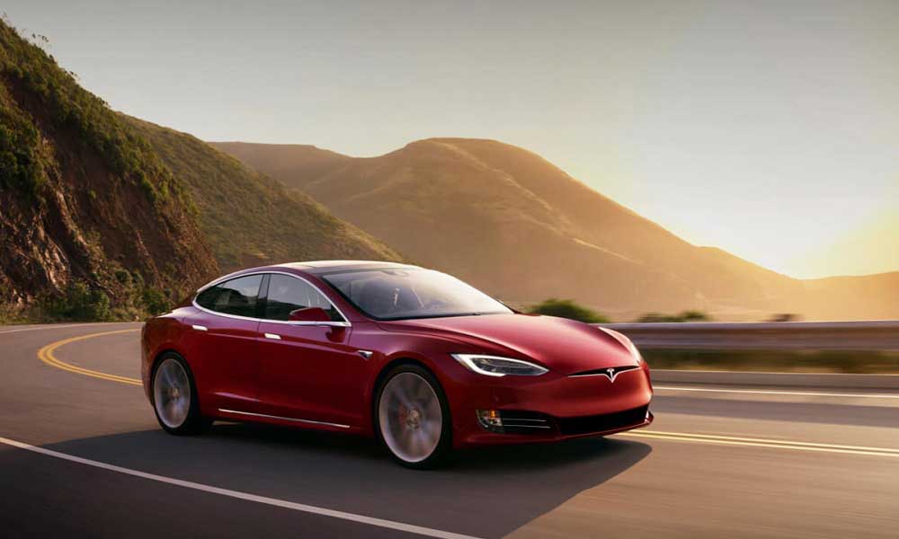 Tesla Hisseleri % 15'in Üzerinde Yükseldi