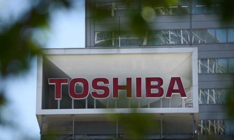 7000 Kişiyi İşten Çıkartacağını Duyuran Toshiba’nın Hisseleri Yükseldi!