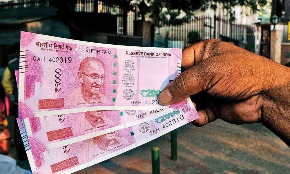 Hint Rupisi Dolar Karşısında Yükseldi