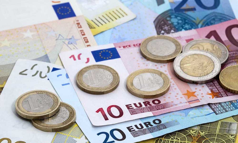 Euro ve Sterlin Hızlı Yükseliş