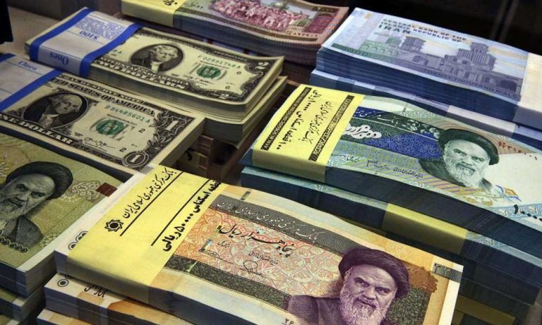 İran Yüksek Enflasyonla Mücadele Etmek için Para Biriminden 4 Sıfır Atacak