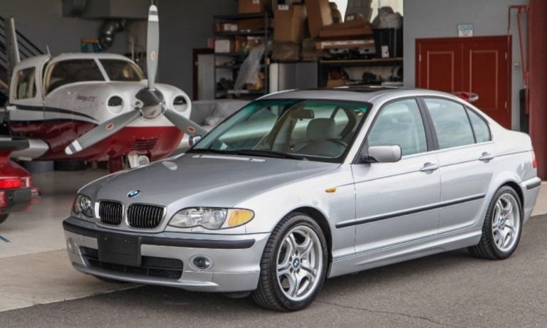 Neredeyse Sıfır Olan Bir “BMW E46 330i” Satılıyor!