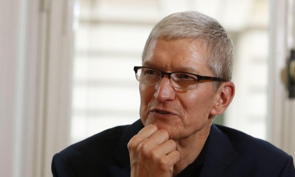 Apple CEO'su Tim Cook: İlk Çeyrek Beklentilerini Düşürdü 