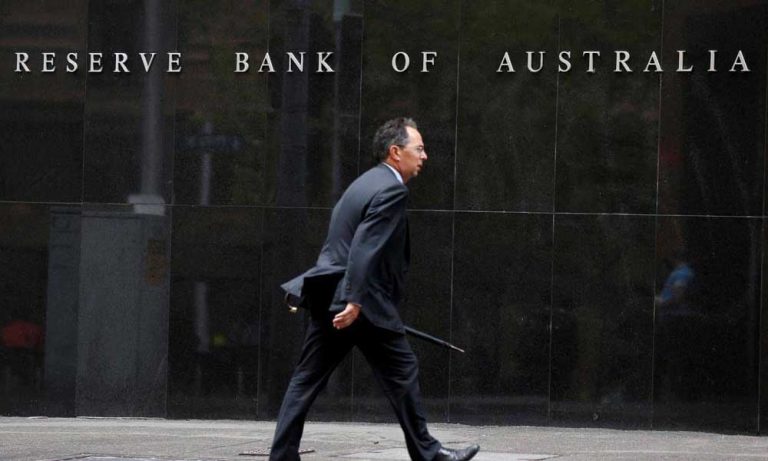 Avustralya Merkez Bankası Hanehalkı Harcaması Belirsizliği Ortasında Oranları Değiştirmedi