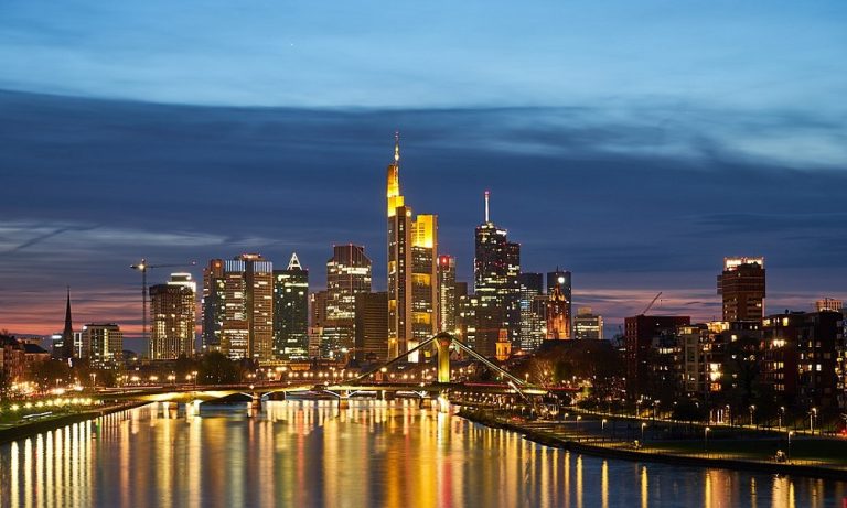 Brexit Londra’yı Karıştırırken Yatırımcılar Frankfurt’a Akın Ediyor