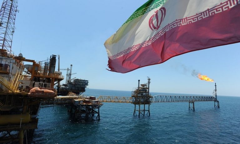 İran Borsasında 56 Dolardan Satışa Sunulan Petrole Yine Alıcı Çıkmadı
