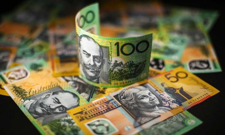 Ekonomik Büyüme Oranlarının Yavaşlaması Avustralya ve Kanada Dolarını Vurdu