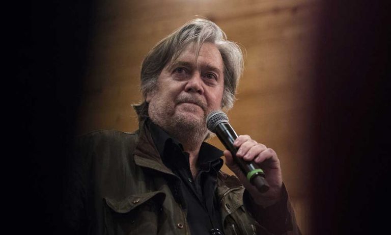 Avrupa Seçimlerine Müdahaleyle Suçlanan Steve Bannon’dan Marine Le Pen’e Destek!