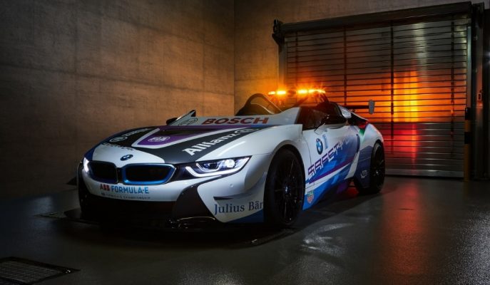 Dünyanın İlk Üstsüz Güvenlik Aracı BMW i8 Roadster Formula E’de