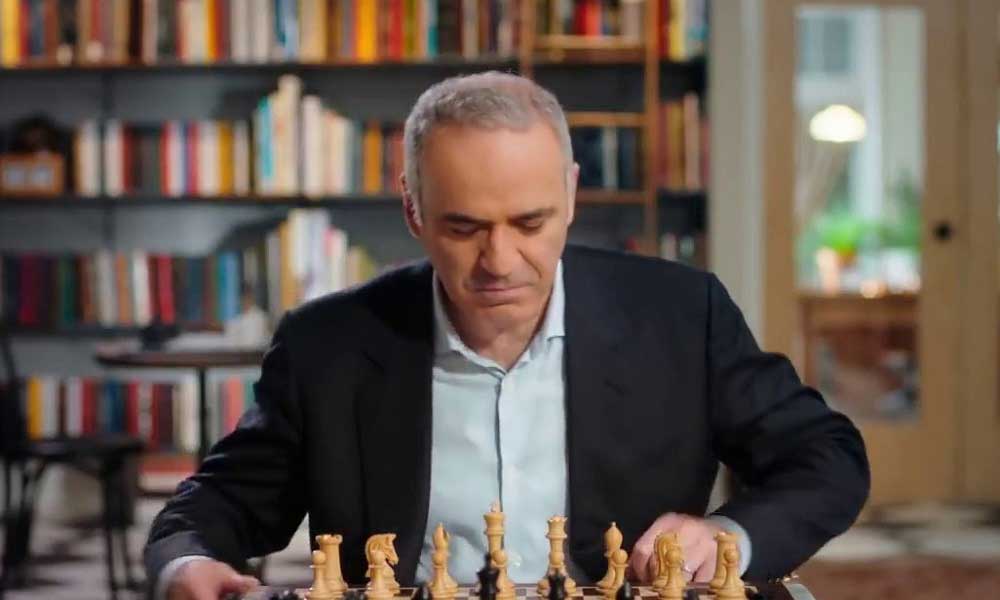 Satranç Efsanesi Kasparov: Yapay Zeka Hakkında Değil Rusya, Çin Gibi Devletlerle İlgili Endişelenmeliyiz