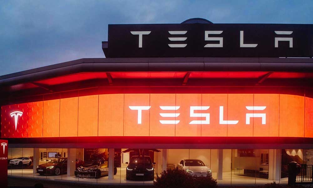 Tesla Hisseleri Yüzde 2,7 Düştü