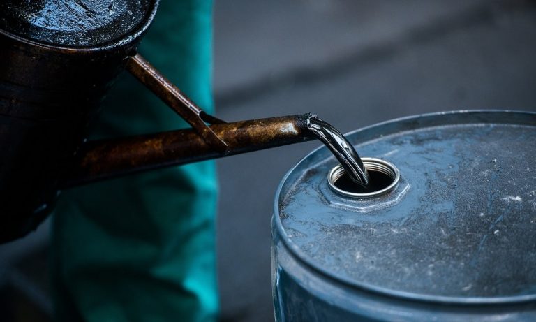 Petrol İthalatı Mart Ayında 3 milyon 698 Bin Tona Yükseldi