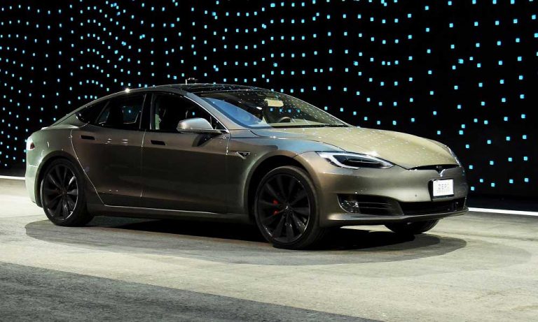 Tesla Hisseleri En Kötü Senaryoda 10 Dolara Kadar Düşebilir