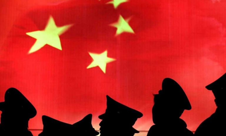 Trump İstediği Çin Teslimiyeti için Tarife Tehdidinden Daha Fazlasını Yapmalı