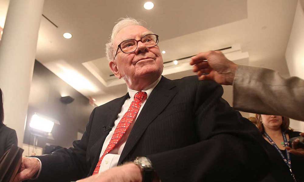 Warren Buffett Amazon Övmesine Rağmen Hisse Satın Almadı 