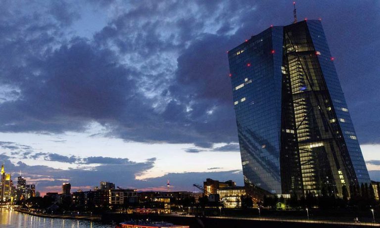 Avrupa Merkez Bankası Bir Durgunlukla Tek Başına Mücadele Edemez