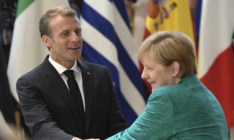 Macron, Avrupa Komisyonu Başkanlığına Aday Olursa Merkel’i Destekleyecek