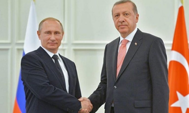 Erdoğan ve Putin Telefonda Libya Krizini Konuştular