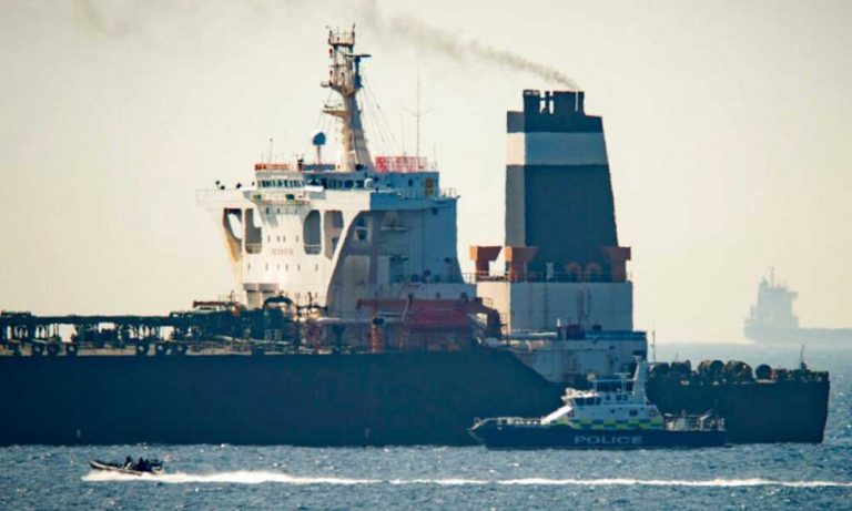 İran, Tankerini Ele Geçiren Kraliyet Deniz Piyadelerini Tehdit Etti