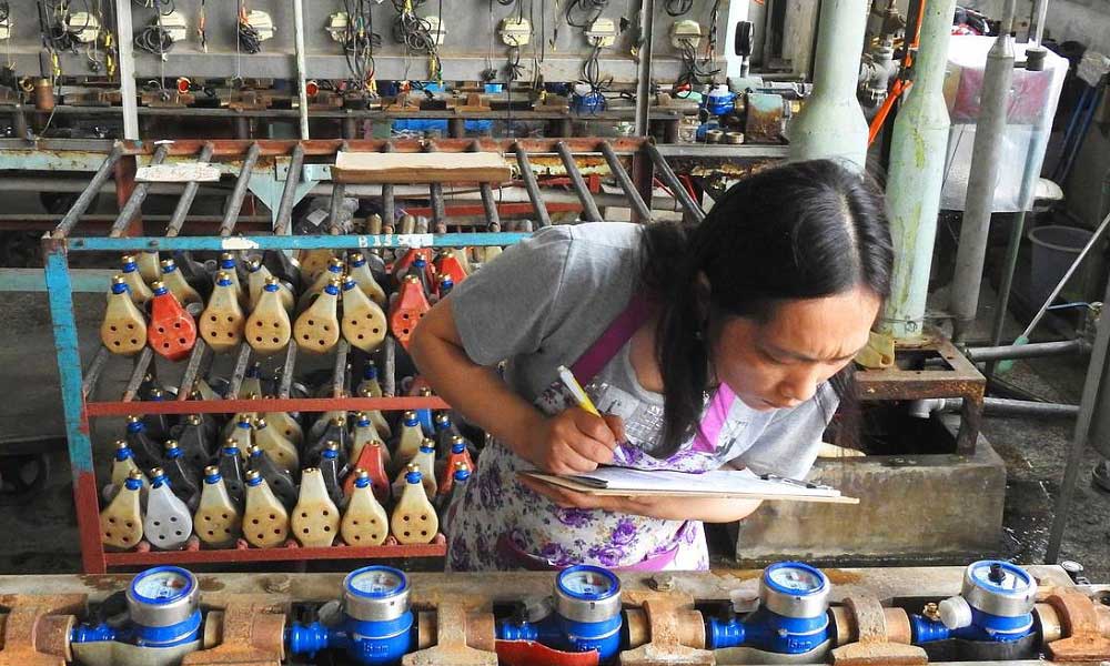Çin Ağustos PMI Daraldı 