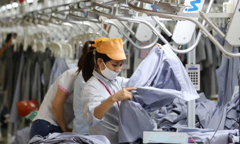 Çin’den Yapılan Giyim İthalatının %92’si 1 Eylül Tarifelerinden Darbe Yiyecek!