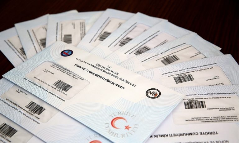 Mevzuat Değişikliğinin Ardından Son Bir Yılda 2611 Yatırımcı Türk Vatandaşı Oldu
