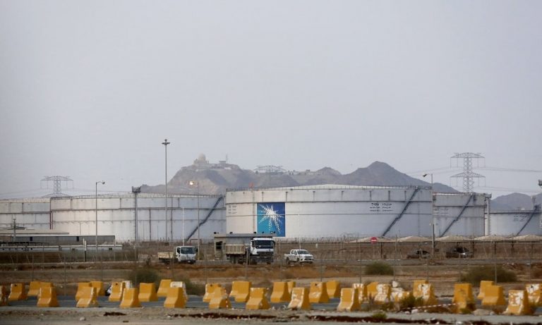 Suudi Arabistan’a Yapılan Saldırı Sonrası 71 Dolara Çıkan Petrol, Üretim Açıklamalarıyla Geriledi
