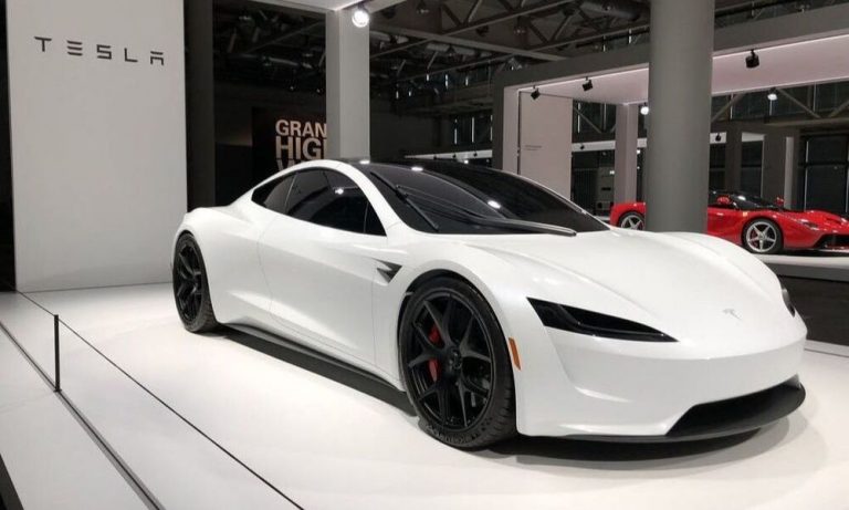 Yeni Tesla Roadster “Yeşil Cehennem”e Girdiğinde Aşırı Hızlı Olacak!