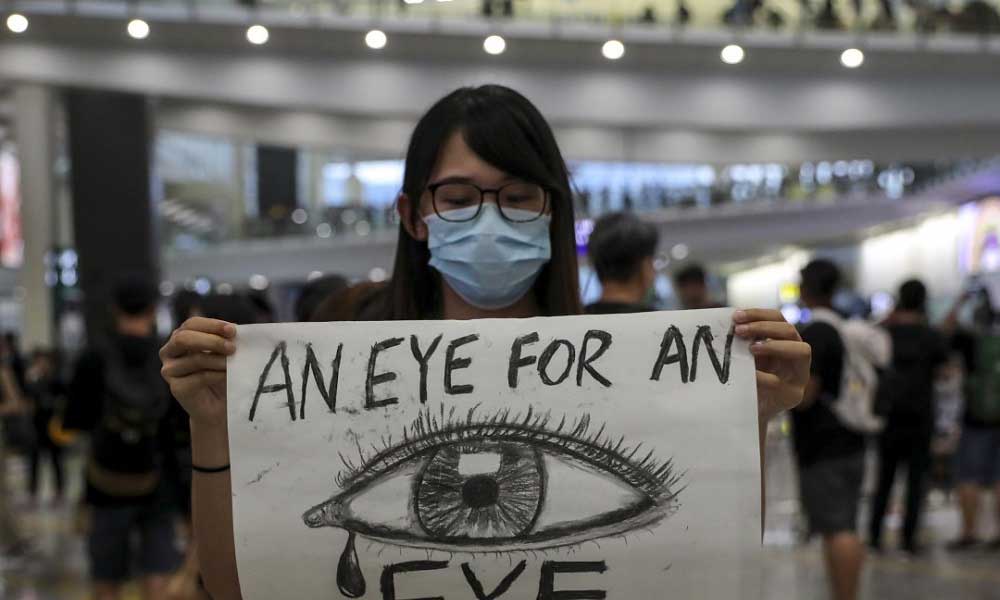 Hong Kong Allan Zeman Göstericilerin Vurulması İnsanları Polise Düşman Ediyor 