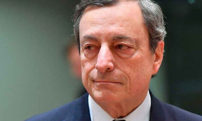 AMB Kararının Ardından Konuşan Draghi, Uzun Süre Genişlemeci Politika Gerekli Gördü!