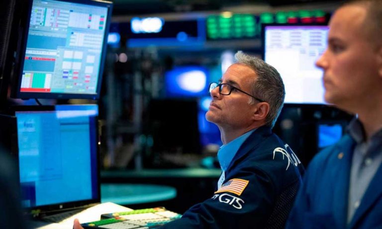 Dow Jones, Önemli Hisselerdeki Zararlarla Rekor Seviyede Düşüş Kaydetti