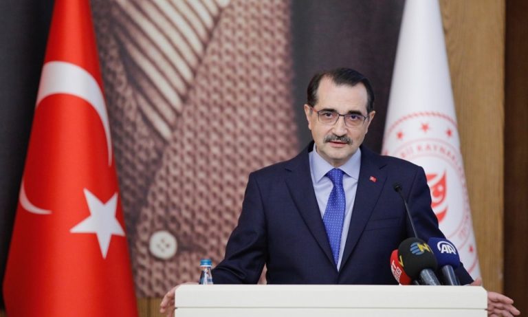 Enerji Bakanı Dönmez: “Türkiye’yi Yenilenebilir Enerji Üssüne Çevirmeyi Hedefliyoruz”