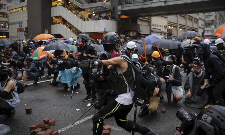 Hong Kong Küresel Finansal Krizden Bu Yana İlk Yıllık Resesyonunu Bekliyor