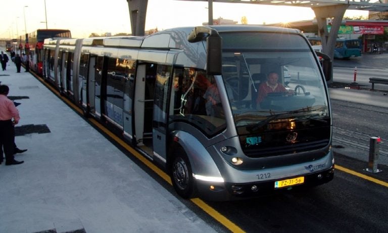 İETT/Kolukısa 2020’de Yüksek Kapasiteli 50 Metrobüs Alımı Yapılacağını Duyurdu