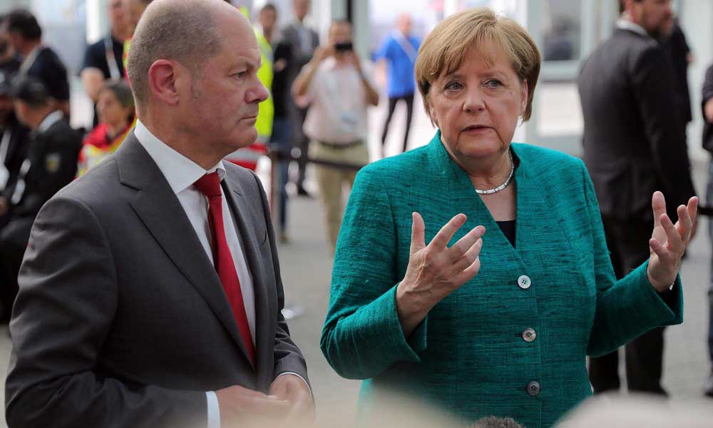 Merkel ve Scholz Baskı Altında
