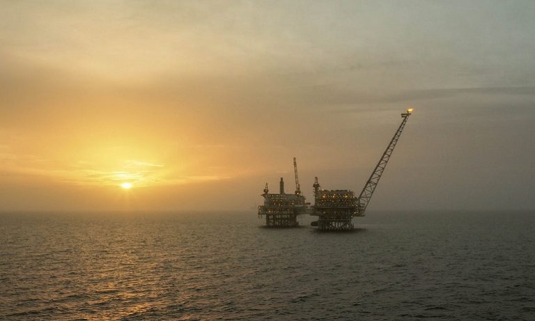 OPEC Toplantısını Bekleyen Petrol Fiyatları Kasım’ı %7 Yükselişle Tamamladı