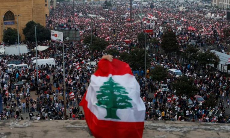 Protestolar Yüzünden Parlamento Oturumu Ertelenirken, Lübnanlı Bankalar Yeniden Açıldı