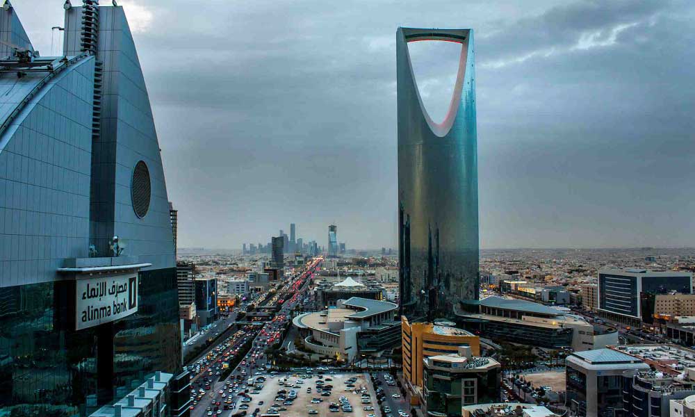 Suudi Arabistan'ın Petrole Olan Ekonomik Bağımlılığı
