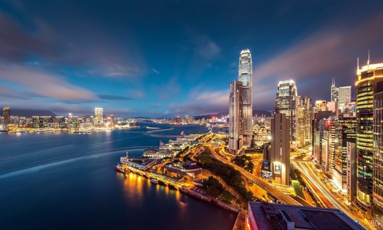 Hong Kong Hükümeti Salgın Nedeniyle Vatandaşlarına Para Yardımında Bulunacak