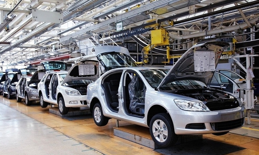 Otomobil Firmaları Üretimi Durdurdu